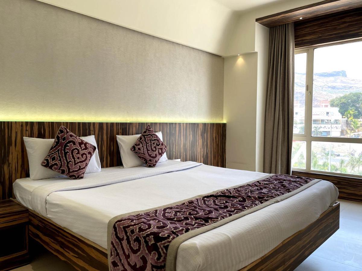 Hotel Grand Parivaar Igatpuri Exterior foto